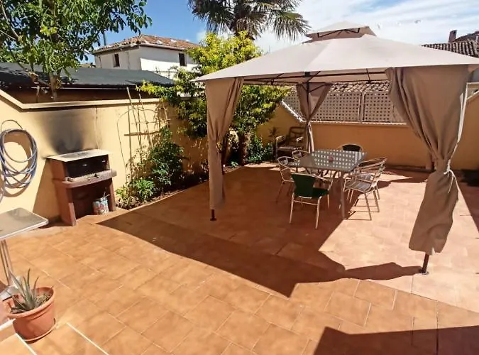 Semesterbostad El Vergel Del Piedra Munébrega