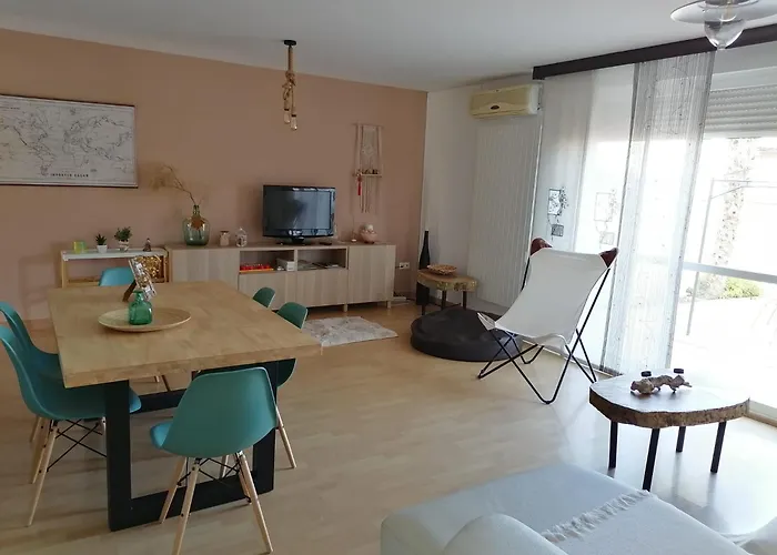 Semesterbostad El Vergel Del Piedra *