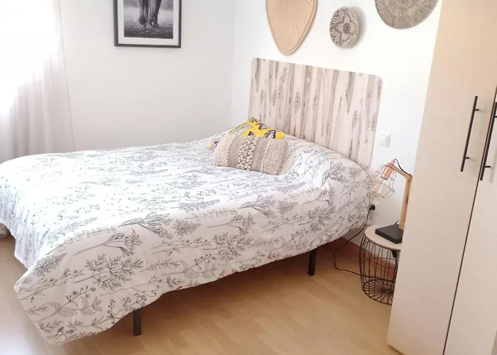 Semesterbostad El Vergel Del Piedra